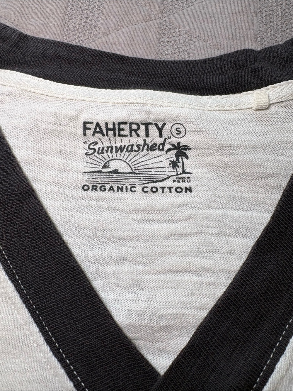 Faherty Sun Washed Varsity V Neck Women S Cotton Coastal Casual Jersey Top - Picture 3 of 6